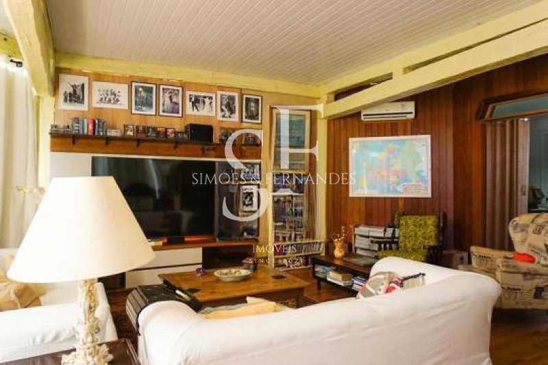 WhatsApp Image 2025-06-25 at 1 - 3