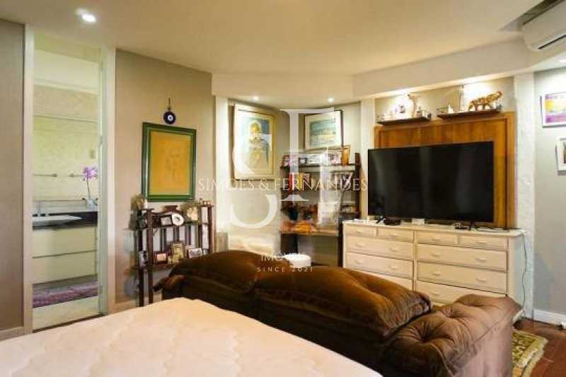 WhatsApp Image 2025-06-25 at 1 - 6