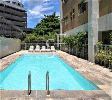 Imperdível - Tijuca-Rua Enaldo Cravo Peixoto-Apartamento varanda, 2 quartos, suíte, dependência completa, total infraestrutura, 2 vagas. - BTAP20973