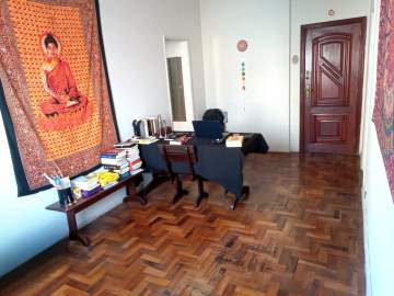 Ótima localização - Laranjeiras-Rua das Laranjeiras- Apartamento, sala e quarto, dependência completa. Excelente localização. - BTAP10214