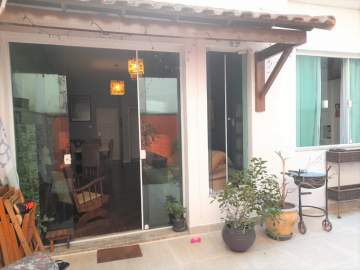 Oportunidade - Grajaú- Rua Caruaru- Apartamento térreo, 2 quartos, dependência completa. - BTAP20985
