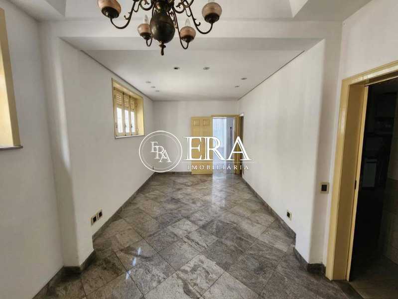 casa-com-4-quartos-a-venda-153 - 1