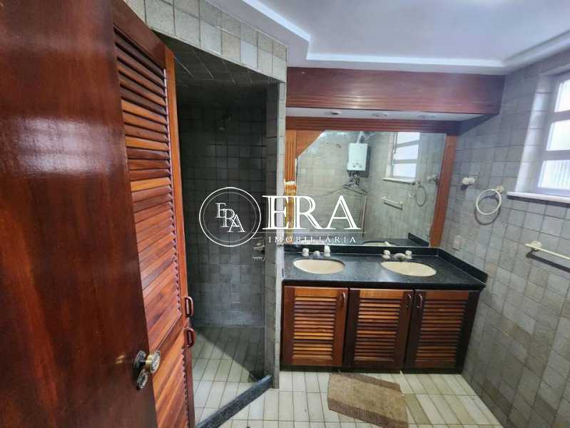 casa-com-4-quartos-a-venda-153 - 25