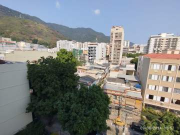 Ótima localização - Tijuca- Rua Barão de Pirassinunga- Apartamento Desocupado com, 3 quartos, suíte, 1 vaga. - BTAP30710