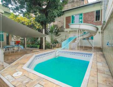 Imperdível - Tijuca- Rua Dona Zulmira. Casa Duplex com piscina, churrasqueira, 4 quartos com 1 suíte, dependência completa, 3 vagas. - BTCA40028