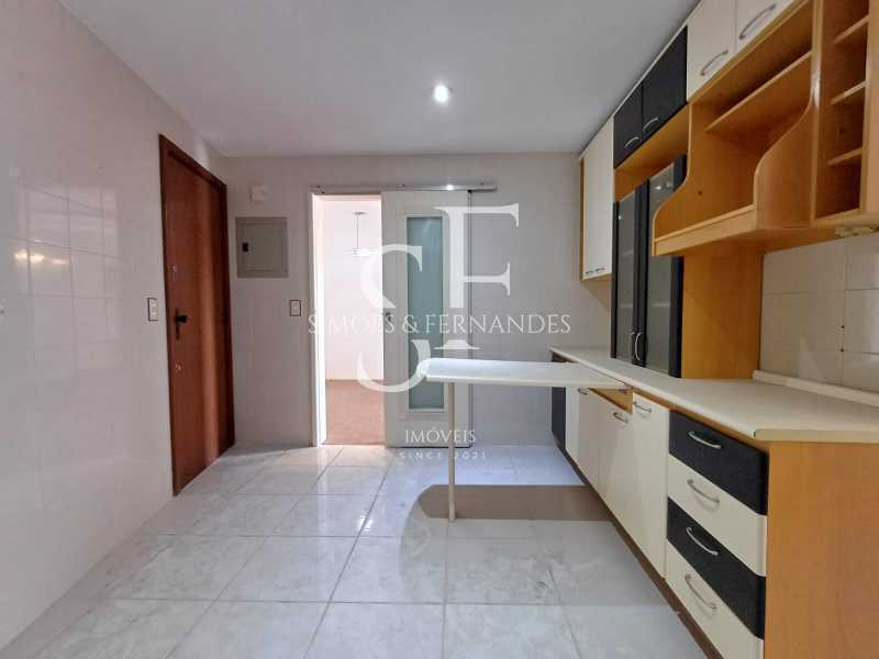 Tijuca Dep Soares Filho 24. - 25