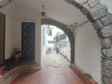 Oportunidade - Andaraí- Rua Pontes Correa- Casa frente de rua, 2 quartos, terreno com 300m². - BTCA30029