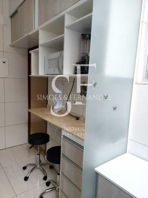 6f89ef4f-e766-407e-abb2-248219 - 24