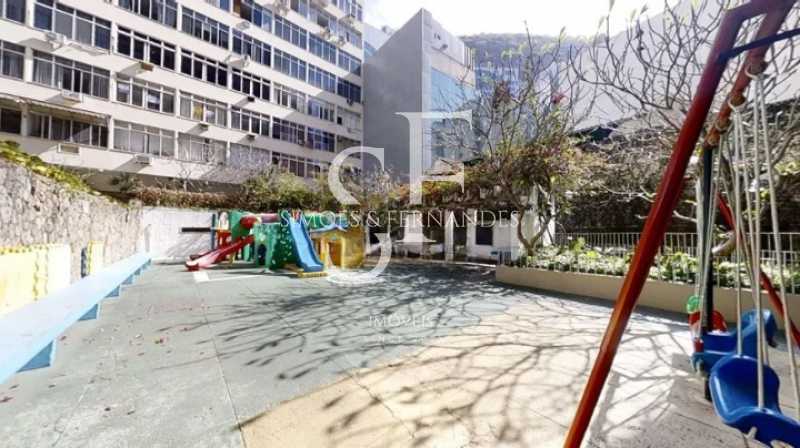 Copacabanaruapompeuloureiro4qu - 27