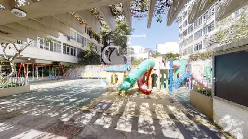 Copacabanaruapompeuloureiro4qu - 28