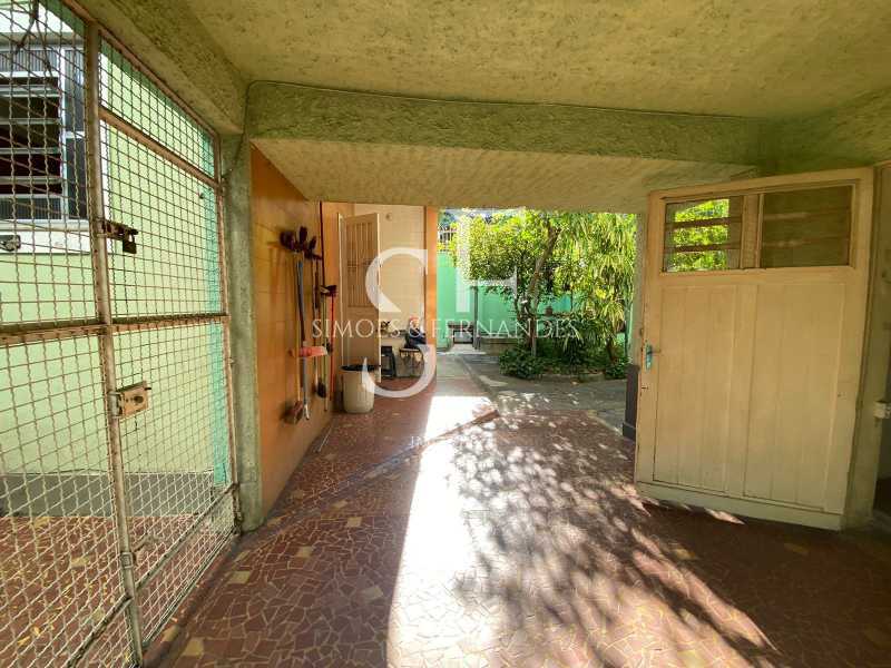 Conheça tijucaruaseverinobrandaocasadu do imóvel - Tijuca - Rua Severino Brandão - Casa Duplex com 6 quartos, quintal, jardim, 4 vagas. - BTCA60011 - 27 tijucaruaseverinobrandaocasadu - 27