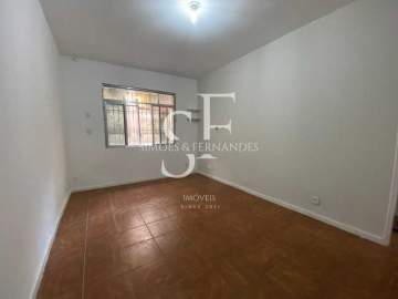 Oportunidade - Tijuca - Rua General Roca - Apartamento desocupado, sala e quarto, 1 suíte. - BTAP10279