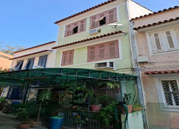 Ótima localização - Tijuca- Rua Conde de Bonfim - Casa de Vila, tríplex, 2 quartos, 2 banheiros, closet, 1 vaga. - BTCV20033