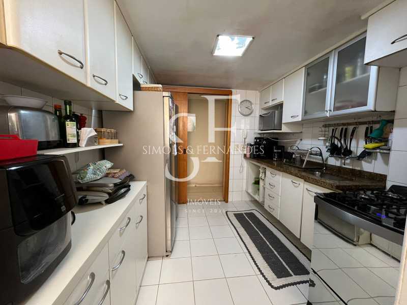 13 - 14