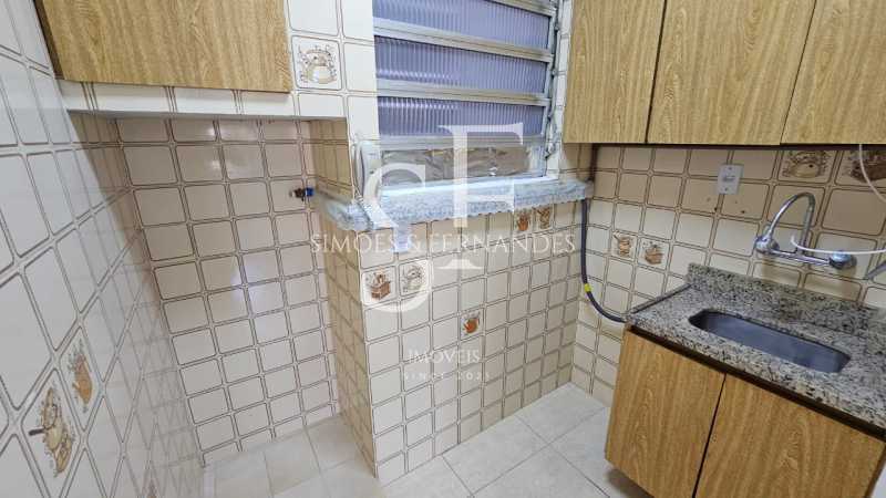 Tijuca - Quarto e sala - Refor - 20