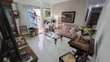 Grajaú - Rua Castro Barbosa - Apartamento reformado composto por 2 quartos com 1 banheiro, 2 vagas e infraestrutura. - BTAP21386