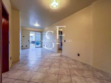 Oportunidade - Tijuca - Rua Araújo Lima- Apartamento desocupado, varanda, 3 quartos, 2 suíte, dependência completa. 2 vagas. - BTAP31005