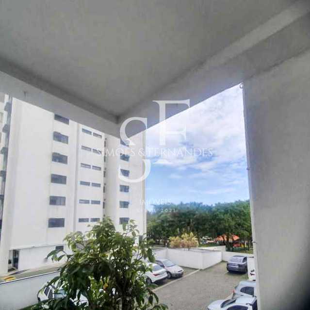 9-3736_G1718205277 - 16
