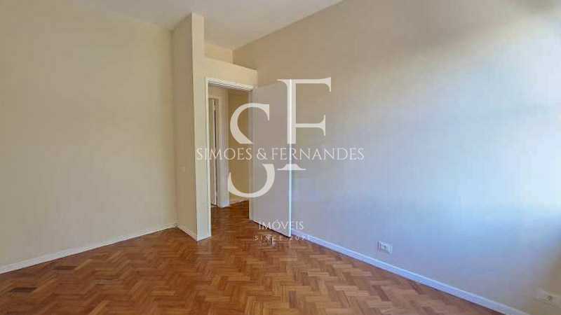 11-3842_G1723495959 - 10