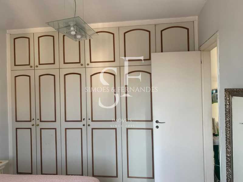 a0b4a982-4a7d-445f-8c1d-7cde72 - 9