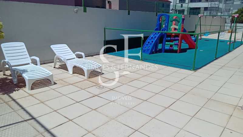 d2261449-1cf0-4caf-9257-8d564c - 27