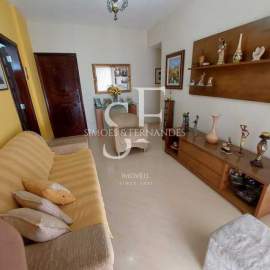 Oportunidade - Vila Isabel - Rua Jorge Rudge - Apartamento reformado, 2 quartos, varanda, dependência, 1 vaga. - BTAP21431