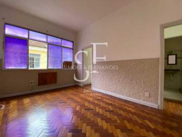 Oportunidade - Rio Comprido - Rua Sampaio Viana - Apartamento tipo casa, reformado, 2 quartos, quintal, 1 vaga. - BTAP21446