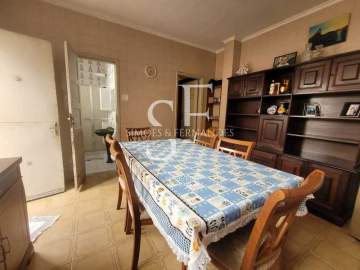 Ótima localização - Maracanã – Rua Almirante João Candido Brasil- Casa frente de rua duplex- 4 quartos, anexo de quartos, banheiro e cozinha, 5 vagas. - BTCA40050