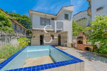 Espetacular - Tijuca - Rua Vicente Licínio - Casa 6 quartos 3 suítes, com piscina, churrasqueira e 3 vagas. - BTCA60013