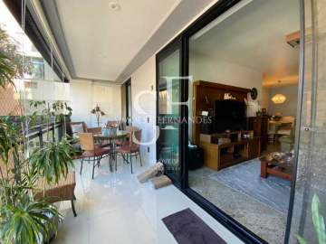 Espetacular - Tijuca - Rua José Higino - Apartamento reformado, 4 quartos, 2 suítes, varanda, dependência, 2 vagas. - BTAP40209