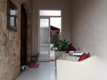 Méier - Rua Magalhães Couto- Casa sala em dois ambientes 3 quartos, banheiro social. - BTCN30033
