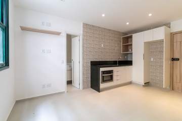 Ótima localização - Copacabana- Rua Decio Vilares- Bairro Peixoto. Sala e quarto, primeira locação. - BTAP10333