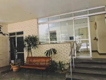 Rio Comprido - Avenida Paulo de Frontin - Apartamento sala dois ambientes, 3 quartos, dependência completa, 1 vaga. - BTAP31146