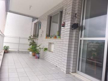 Oportunidade - Tijuca- Rua Conde de Bonfim- Amplo apartamento, varandão, 2 quartos, suíte, dependência completa. 1 vaga na escritura. - BTAP20201