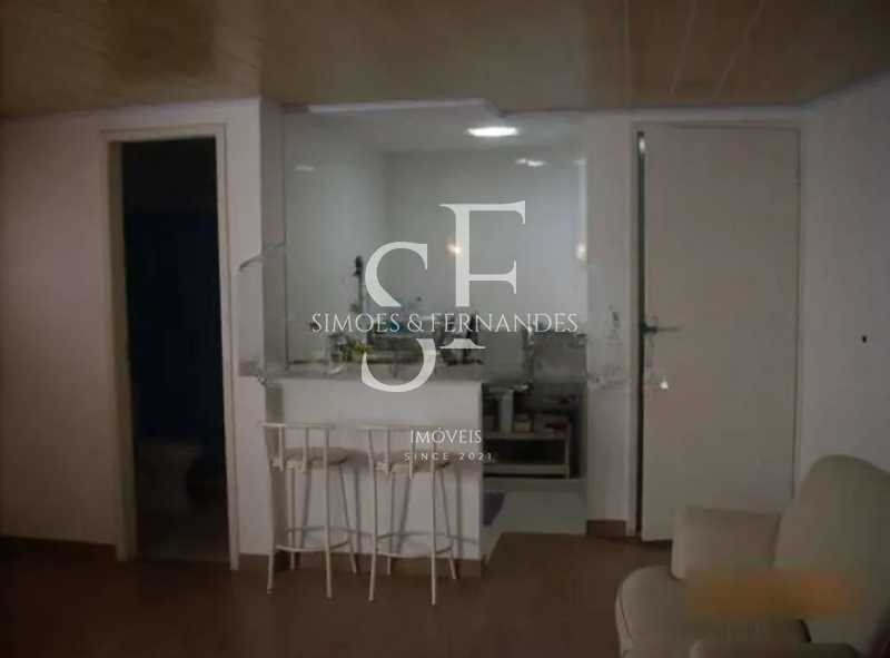 Conheça 24. do imóvel - Praça da Bandeira - Travessa Soledade- Excelente casa duplex comercial com 162 m², 4 vagas. - BTCC30002 - 24 24. - 24