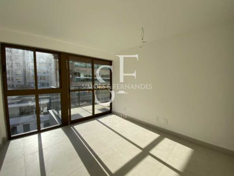 Conheça TijucaRuaCarlosdeLaetCobertura do imóvel - Tijuca - Rua Carlos de Laet - Cobertura Duplex, 4 quartos ( 2 suítes ), varanda, área gourmet, piscina, churrasqueira, 1 vaga. - BTCO40074 - 8 TijucaRuaCarlosdeLaetCobertura - 8