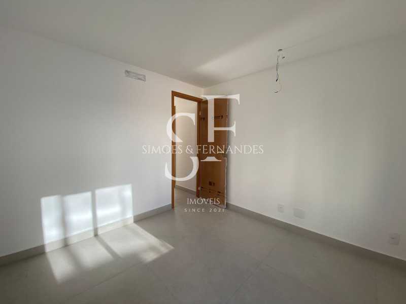 Conheça TijucaRuaCarlosdeLaetCobertura do imóvel - Tijuca - Rua Carlos de Laet - Cobertura Duplex, 4 quartos ( 2 suítes ), varanda, área gourmet, piscina, churrasqueira, 1 vaga. - BTCO40074 - 13 TijucaRuaCarlosdeLaetCobertura - 13