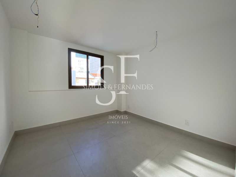 Conheça TijucaRuaCarlosdeLaetCobertura do imóvel - Tijuca - Rua Carlos de Laet - Cobertura Duplex, 4 quartos ( 2 suítes ), varanda, área gourmet, piscina, churrasqueira, 1 vaga. - BTCO40074 - 11 TijucaRuaCarlosdeLaetCobertura - 11