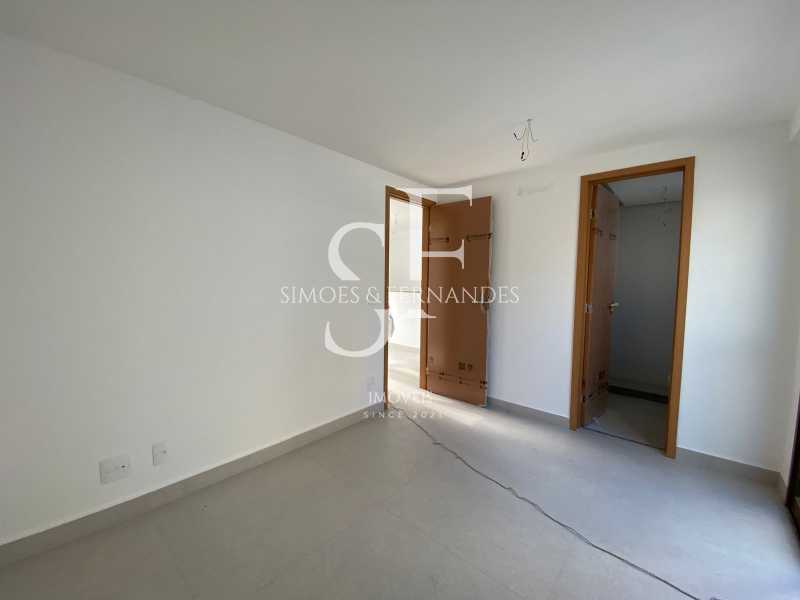 Conheça TijucaRuaCarlosdeLaetCobertura do imóvel - Tijuca - Rua Carlos de Laet - Cobertura Duplex, 4 quartos ( 2 suítes ), varanda, área gourmet, piscina, churrasqueira, 1 vaga. - BTCO40074 - 23 TijucaRuaCarlosdeLaetCobertura - 23