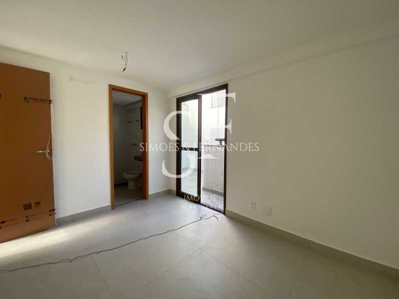 Conheça TijucaRuaCarlosdeLaetCobertura do imóvel - Tijuca - Rua Carlos de Laet - Cobertura Duplex, 4 quartos ( 2 suítes ), varanda, área gourmet, piscina, churrasqueira, 1 vaga. - BTCO40074 - 22 TijucaRuaCarlosdeLaetCobertura - 22