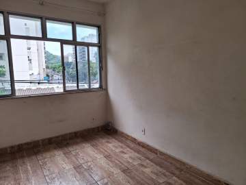 Vila Isabel - Rua Medes Tavares - Apartamento 2 quartos, banheiro social. - BTAP21670