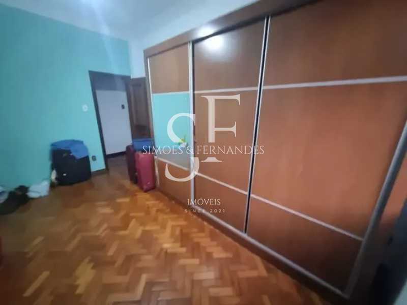 bf7e144f47d61947b3a08e953cf03c - 13