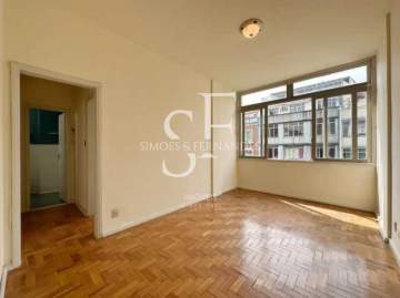 Oportunidade - Tijuca - Rua General Roca - Apartamento desocupado, 2 quartos, dependência revertida, 2 banheiros. - BTAP21697