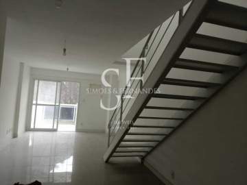 Tijuca- Rua Almirante Cochrane - Cobertura Duplex varanda, 3 quartos, suíte, dependência completa, deck com piscina, 1 vaga. - BTCO30161
