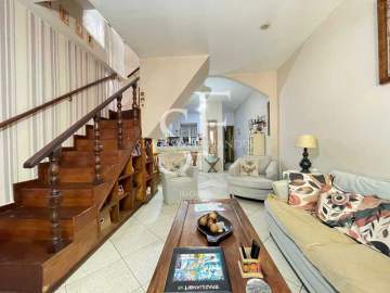 Ótima localização - Tijuca- Rua Marquês de Valença, casa triplex de vila, 3 quartos, 2 suítes, 2 salas, 1 vaga. - BTCV30038