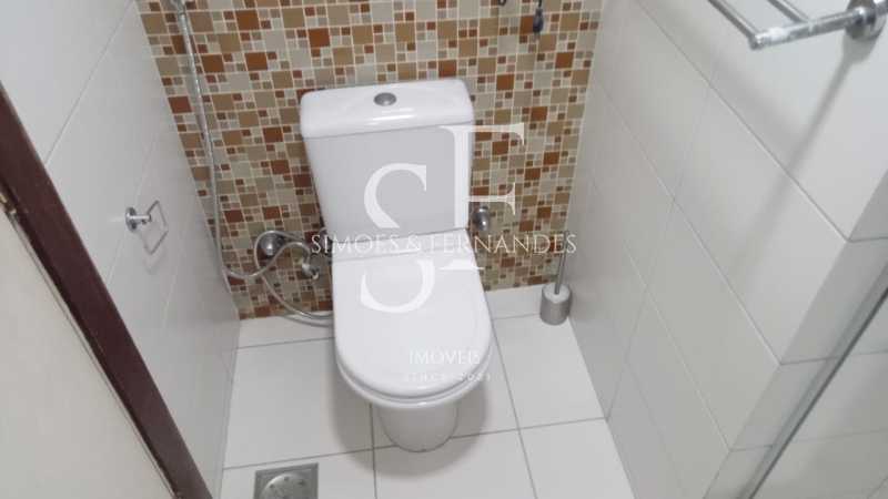 b448ce50-756e-45f9-bfb0-5f8bcc - 13