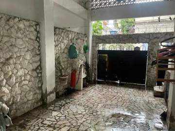 Tijuca - Rua Gonzaga Bastos - Casa duplex, sala dois ambientes, 3 quartos, terraço, 1 vaga. - BTCA30064
