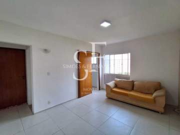 Oportunidade - Andaraí - Rua Via Láctea - Apartamento desocupado, 2 quartos, dependência revertida, 2 banheiros, 1 vaga. - BTAP21791