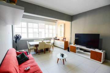 Tijuca - Rua José Higino - Apartamento todo reformado de 3 quartos, 2 banheiros, dependência completa, 1 vaga. - BTAP31325