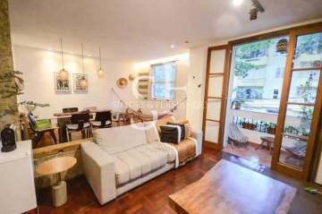 Ótima localização - Grajaú - Rua Caruaru - Apartamento sala dois ambientes, varanda, 2 quartos,. - BTAP21874
